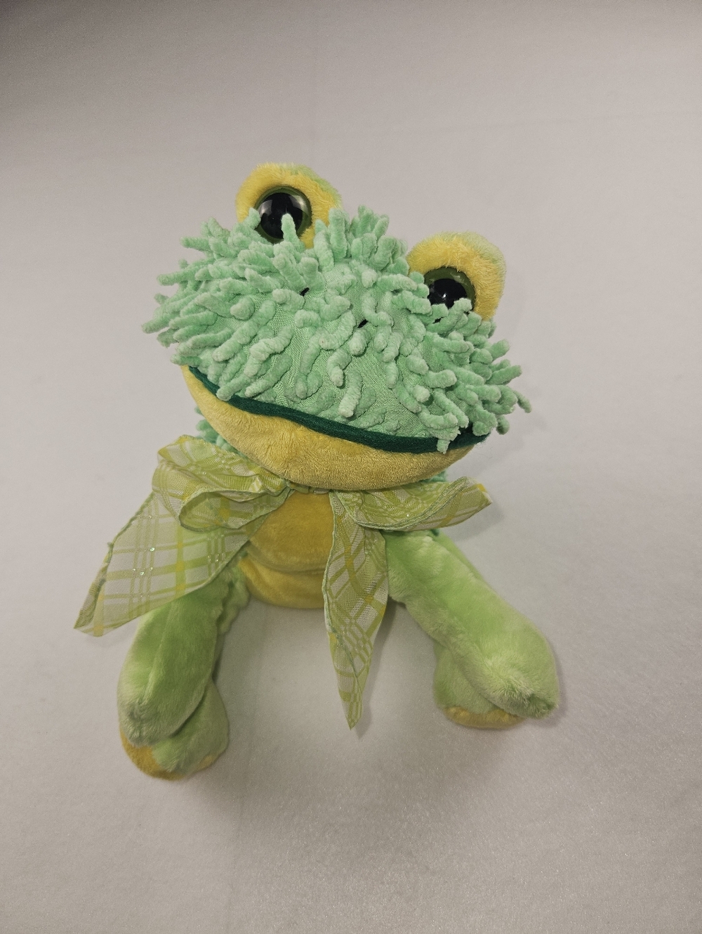 Kids of America 2006 Green & Yellow Plush 11" Frog With Bow